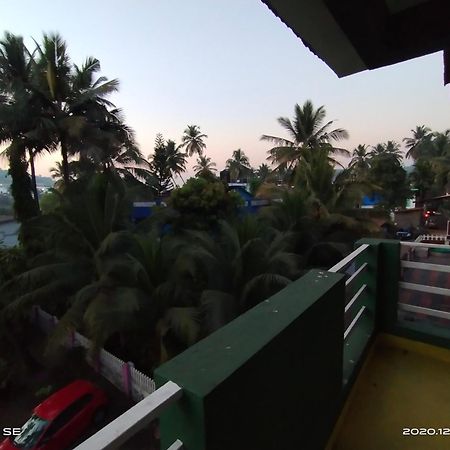 Green Nest Hostel, Baga- North Goa 아르포라 외부 사진