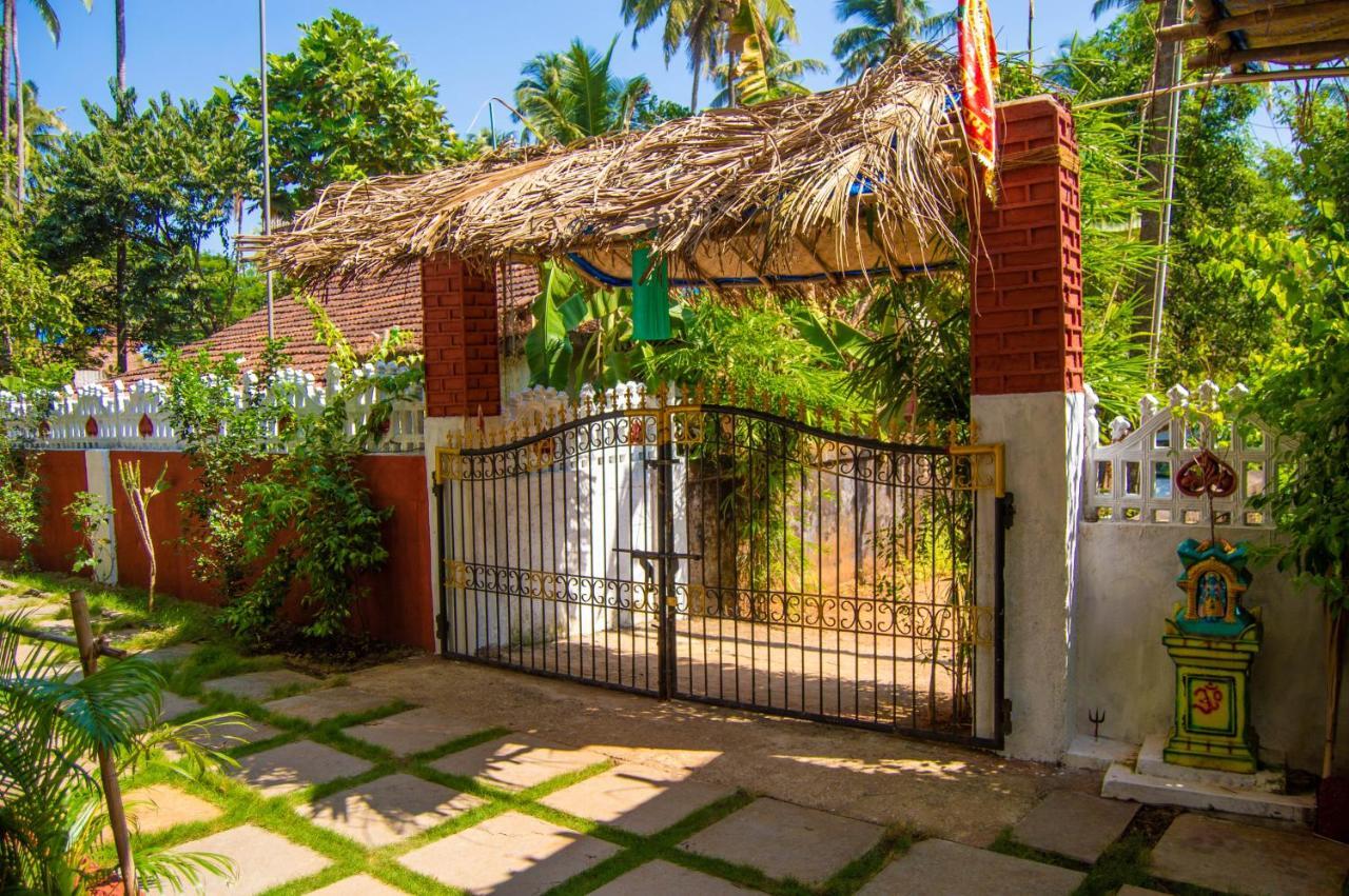 Green Nest Hostel, Baga- North Goa 아르포라 외부 사진